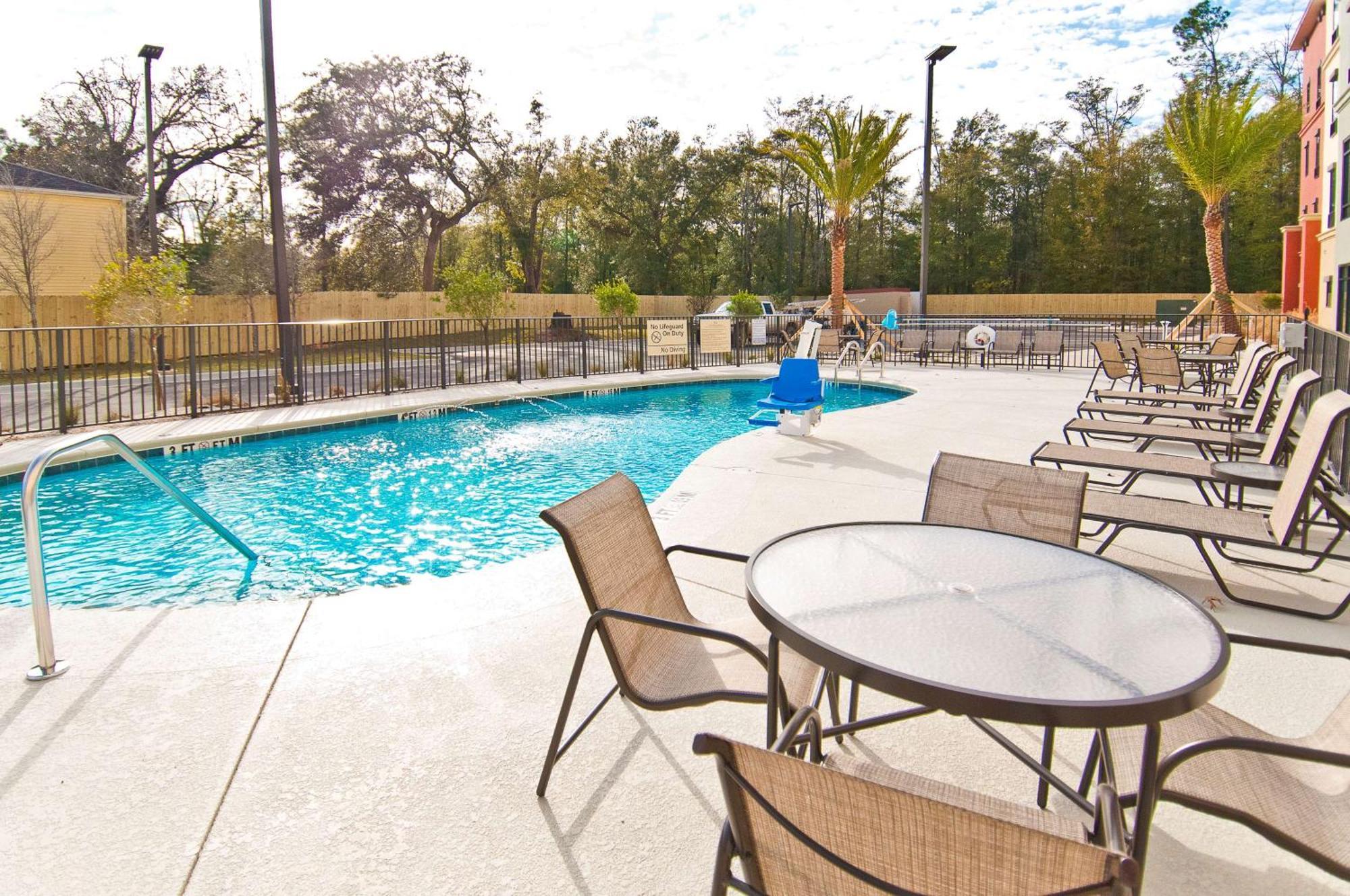 Hampton Inn & Suites Pensacola/I-10 Pine Forest Road Ferry Pass Kültér fotó